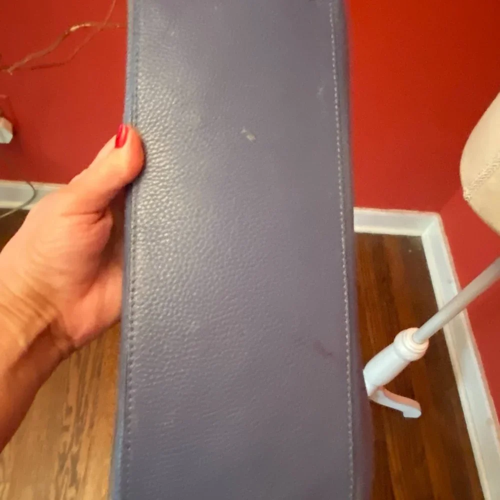 kate spade leather Tote - Picture 9 of 14